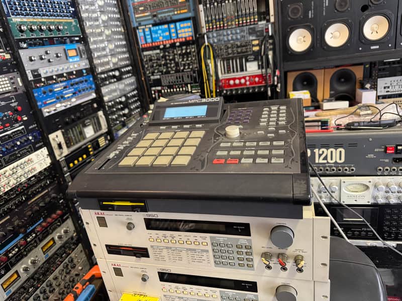 AKAI MPC 3000 LE limited Edition 32 meg v3.11 Floppy ,Black //ARMENS// image 1