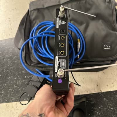 VocoPro UHF-320-S Wireless 2-Channel Handheld Microphone System 2010s - Black image 5