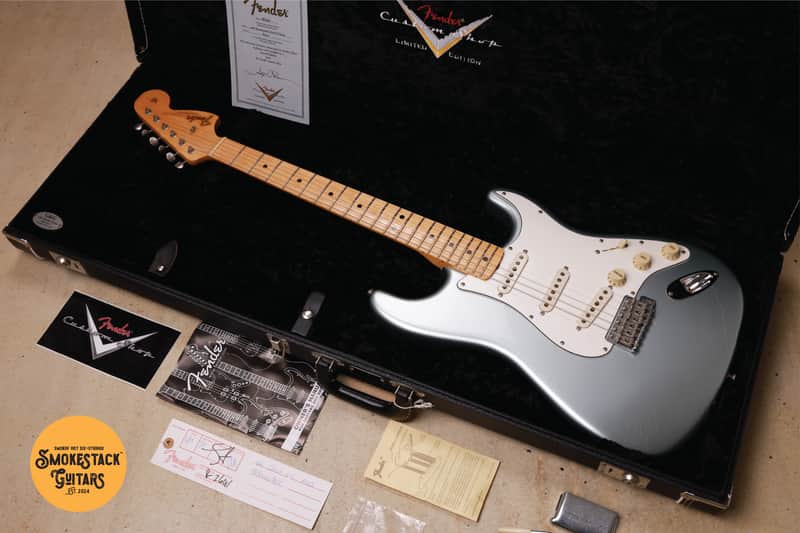 Fender 2005 Custom Shop Limited Edition '66 Stratocaster Closet Classic in Firemist Silver Metallic w/Custom '65 Strat Pickups (RWRP Middle), 2-Piece Select Alder Body, 21 Medium Jumbo Frets, '65 Strat C Neck Profile & Nitrocellulose Lacquer image 1