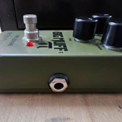 Electro-Harmonix Nano Russian Big Muff Pi Fuzz Pedal – Very Good image 3