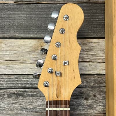 (17043) Unbranded Black Strat Style image 3