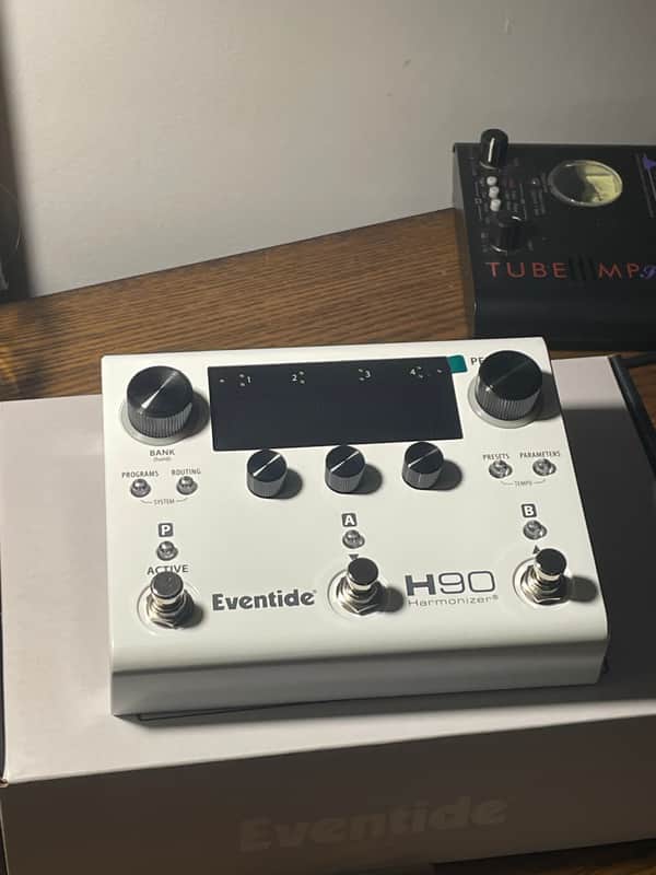 Eventide H90 Harmonizer 2022 - Present - White
