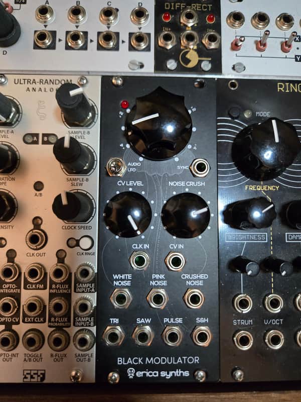 Erica Synths Black Modulator V2
