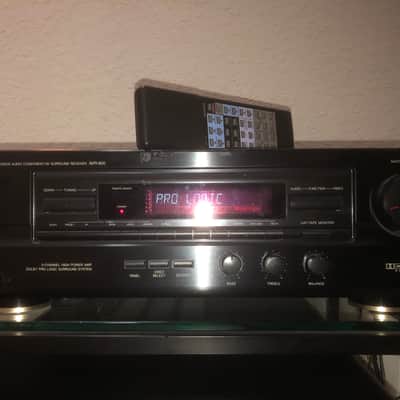 Denon AVR-800 Surround AV receiver with remote image 1