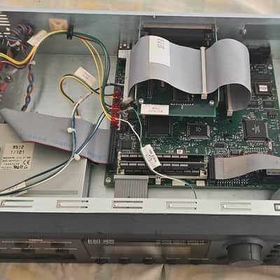 E-MU Systems ESI-32 Rackmount 32-Voice Sampler w/new display image 8