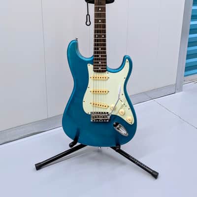 Squier Vintage Modified Stratocaster Duncan Designed Pickups