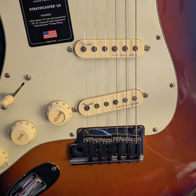 Fender American Ultra Stratocaster Left-Handed image 9