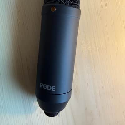 RODE NT-1 KIT with Shockmount and Pop Filter 2010s - Black image 2