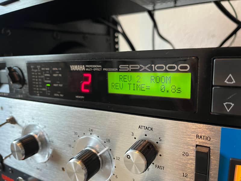 Yamaha SPX1000 Professional Multi-Effect Processor 1990s - Black image 1