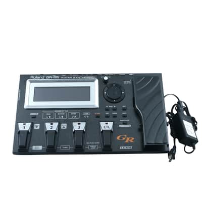 Roland GR-55 Guitar Synthesizer Guitar Effects Pedal P-30322
