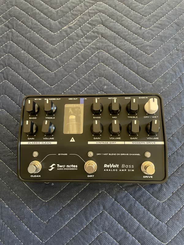 Two Notes ReVolt Bass