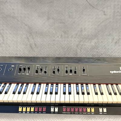 Farfisa Syntorchestra 49-Key Mono/Polyphonic String Synth- Very Similar To Soundmaker!โ
SUPER RARE from ยด80sโ
Professional Vintage Synthesizer โ
Cleaned & Full Checked image 8