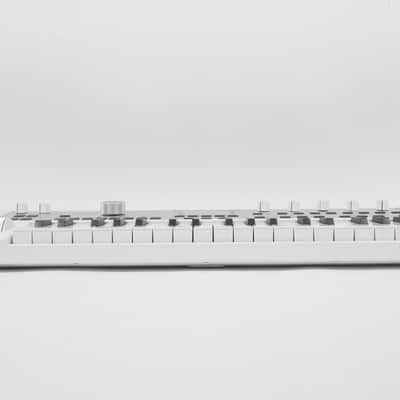 [SALE Ends June 22] KORG microKORG 2 MWH Limited Pearl White Analog Modeling Synthesizer Vocoder w/ mic, 100-240V PSU image 5