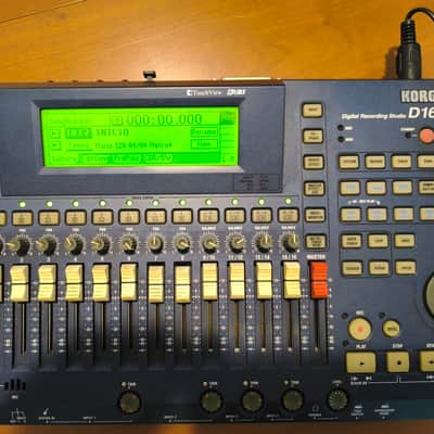 Korg D16