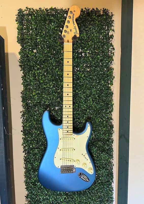 Fender American Performer Stratocaster w Abigail Ybarra Pickups MINT image 1