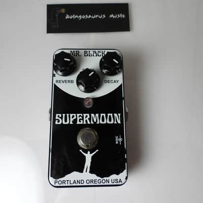 Mr. Black Supermoon Reverb Effects Pedal Free USA Shipping image 2