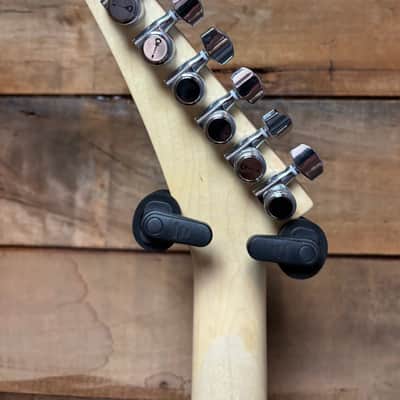 *Demo* Charvel Super Stock SD1 H 2PT Silver Bengal w/bag Bild 8
