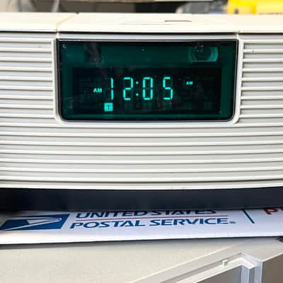 Bose Wave Radio AWR1-1W AM/FM Radio, AUX, Clock Radio White w/ Remote Tested (SEE VIDEO) image 1