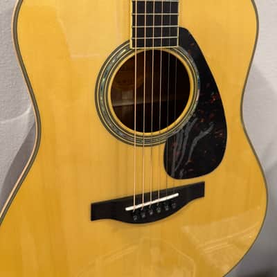 Yamaha LL16M Jumbo Natural image 16