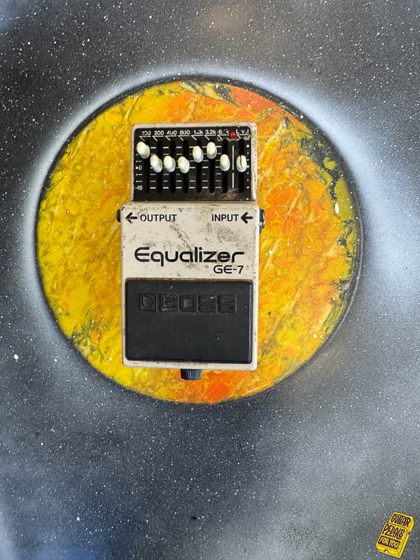 BOSS GE-7 Graphic Equalizer(箱無し) Amazon.com: BOSS GE-7 Equalizer | Compact Graphic Equalizer Pedal