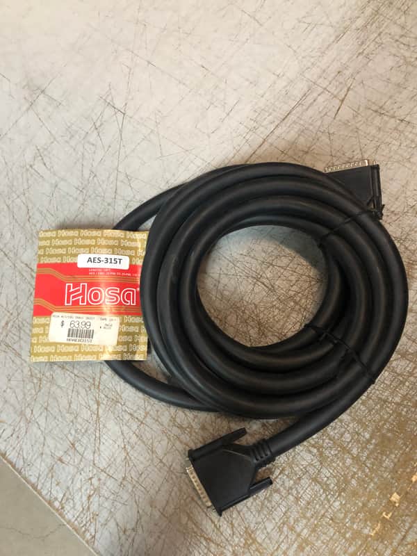 Hosa AES-315T AES/EBU 25-Pin D-Sub to 25-Pin D-Sub Digital Cable (Tascam Standard) - 15' image 1