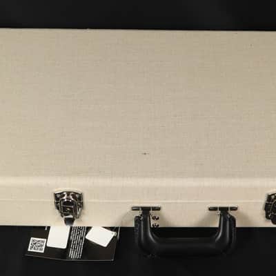 Peavey Cirrus Quilt Top Natural 4-String Electric Bass Guitar w/OHSC image 12