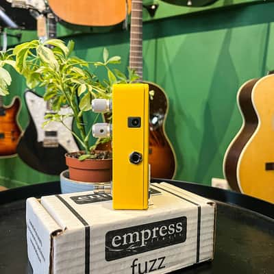 Empress Fuzz 2010s Used Bild 3