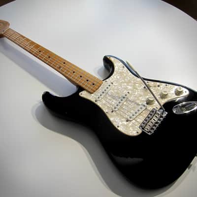 Immagine Fender Deluxe Powerhouse Stratocaster Guitar Dummy Coil Active Electronics Circa-2002-Black - 3