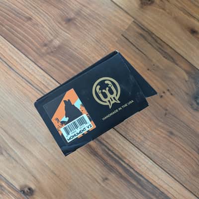 Walrus Audio Monument Harmonic Tap Tremolo V2 2018 - Present - Coral / Black image 6