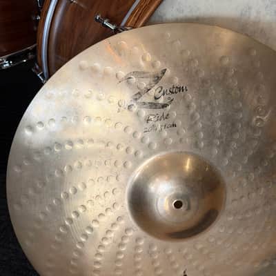 USED - Zildjian 20" Z Custom Ride Cymbal 3230g [SKU M383493] image 2