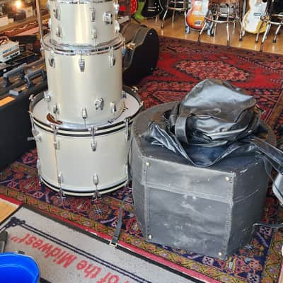 Ludwig 4pc Drum Kit - 12, 13, 16, 24 Silver Silk image 1