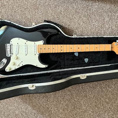 Fender 1995 American Standard Stratocaster made in USA + hard shell image 2