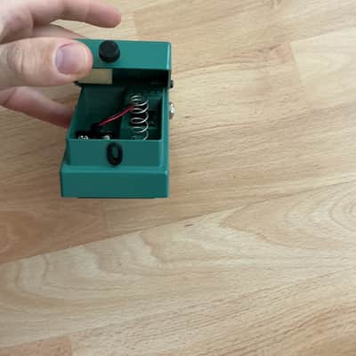 Boss TR-2 Tremolo (Silver Label) 1997 - Present - Green image 2