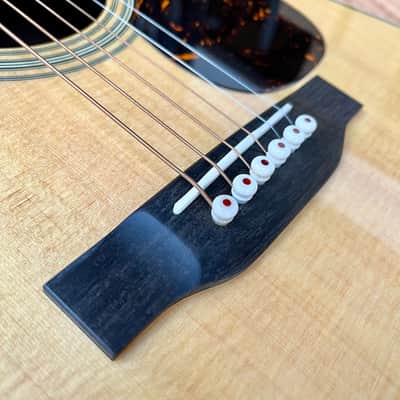 Martin Standard Series D-28 Natural image 8