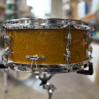 Olympic 5x14" Gold Sparkle Snare Drum image 7