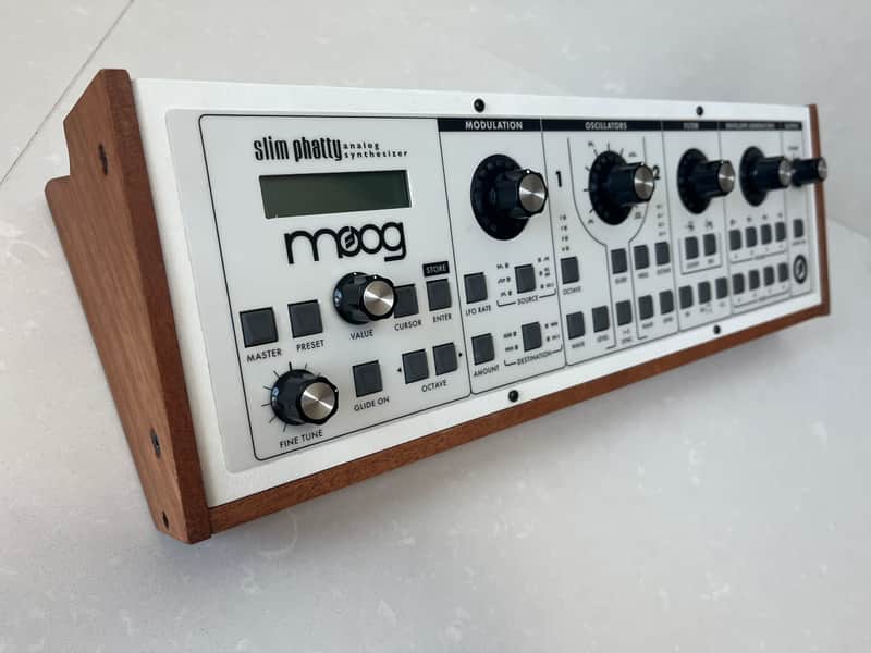 Moog Slim Phatty 2010s - White image 1