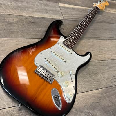 Fender American Standard Stratocaster with Rosewood Fretboard 1998 - 2000 - 3-Color Sunburst image 4