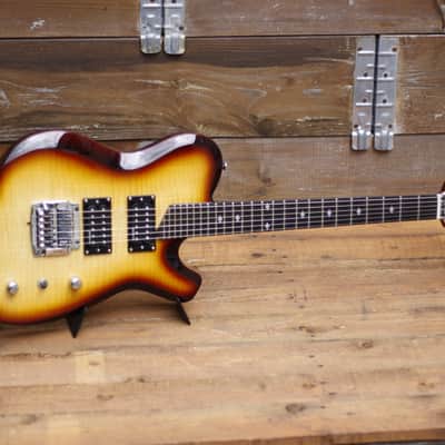 The Alternative Guitar Company 34 1/2 2000s - Sunburst image 2