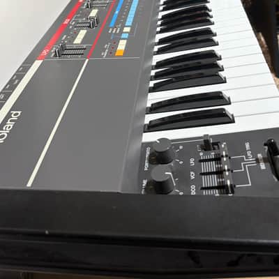 Roland Juno-106 61-Key Programmable Polyphonic Synthesizer 1984 - 1985 - Black image 2