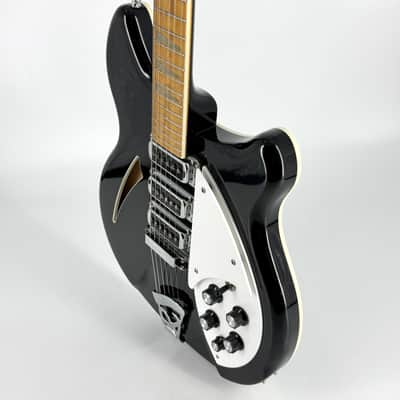1999 Rickenbacker 370 - Jetglo image 7