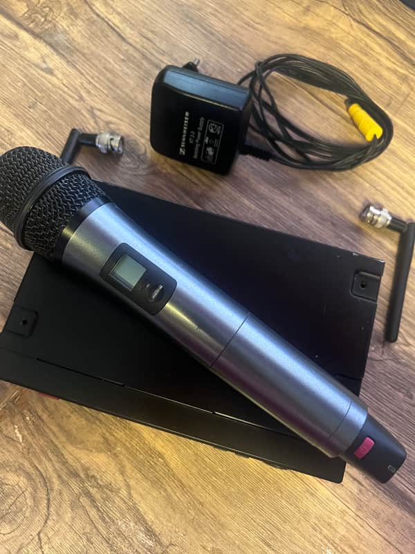 Sennheiser True Diversity Combo Transmitter/Receiver EM-10 image 1