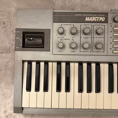 Maestro USSR Soviet Formanta Synth image 2
