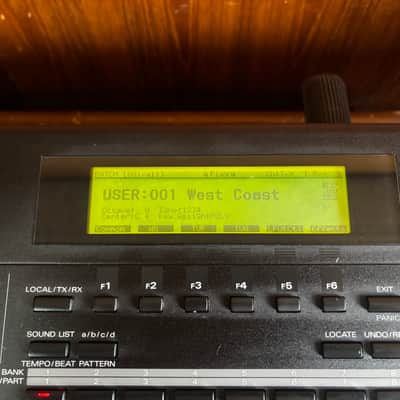 Roland XP-80 Music Workstation 64 Voice 76 key Pro overhauled w/ bag image 4