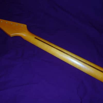 Medium Fret 7.25 Radius C Shape Stratocaster Allparts Fender Licensed Maple neck image 4