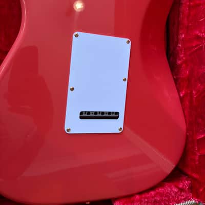 Fender 1993 Fender Custom Shop Hank Marvin Signature Stratocaster – Limited Edition (s/n 80 of 200) 1993 - Fiesta Red image 23