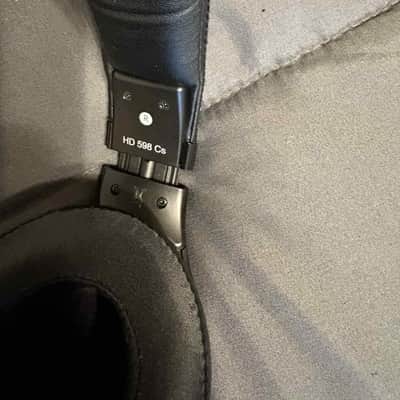 Sennheiser HD 598 Cs Closed Back Headphones image 2