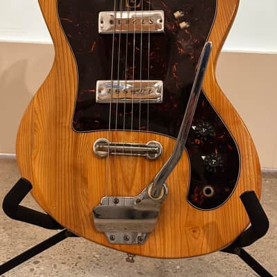 Vintage 1960's Cameo Deluxe Electric Guitar Made In Korea image 2