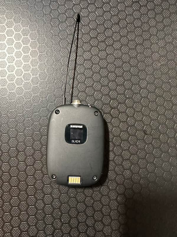 Shure SLXD1 Digital Bodypack Transmitter image 1