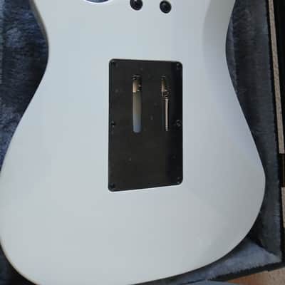 Ibanez RG450DXB-WH Standard with Jatoba Fretboard 2018 - Present - White image 6