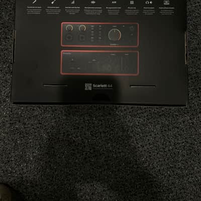 Focusrite Scarlett 4i4 4th Gen USB Audio Interface 2023 - Present - Red image 2